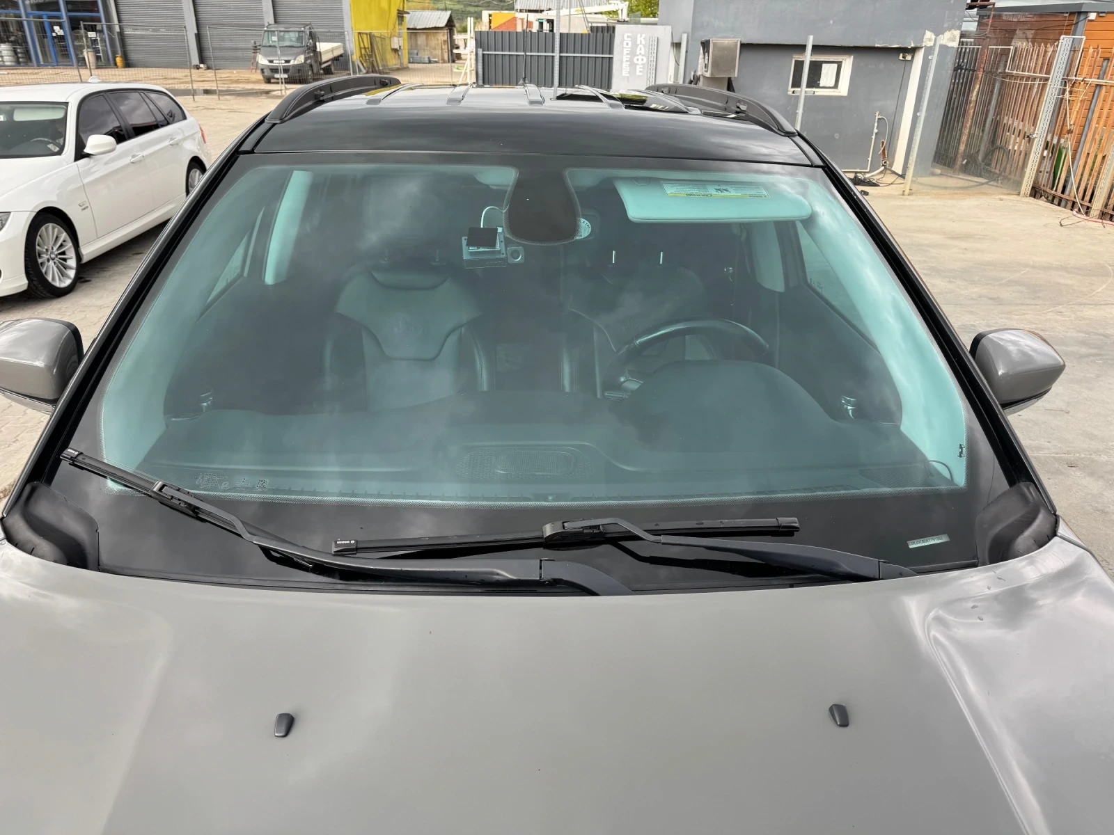 Jeep Compass 2.4 Limited 4x4 (бензин/газ), снимка 7 - Автомобили и джипове - 54391595