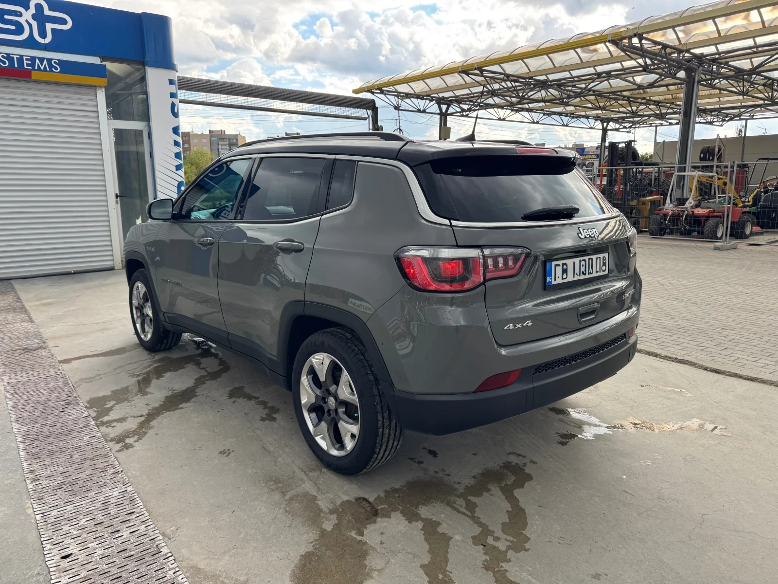 Jeep Compass 2.4 Limited 4x4 (бензин/газ), снимка 4 - Автомобили и джипове - 54391595