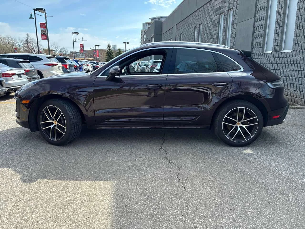 Porsche Macan * AWD * CARFAX * БЕЗ ПЪРВОНАЧАЛНА ВНОСКА, снимка 2 - Автомобили и джипове - 54545590
