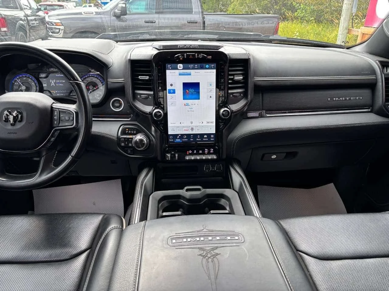Dodge RAM 1500 Limited/360/DIS/H&K/ОБДУХВАНЕ/RAM BOX / ФИКС ЦЕНА , снимка 16 - Автомобили и джипове - 54619599