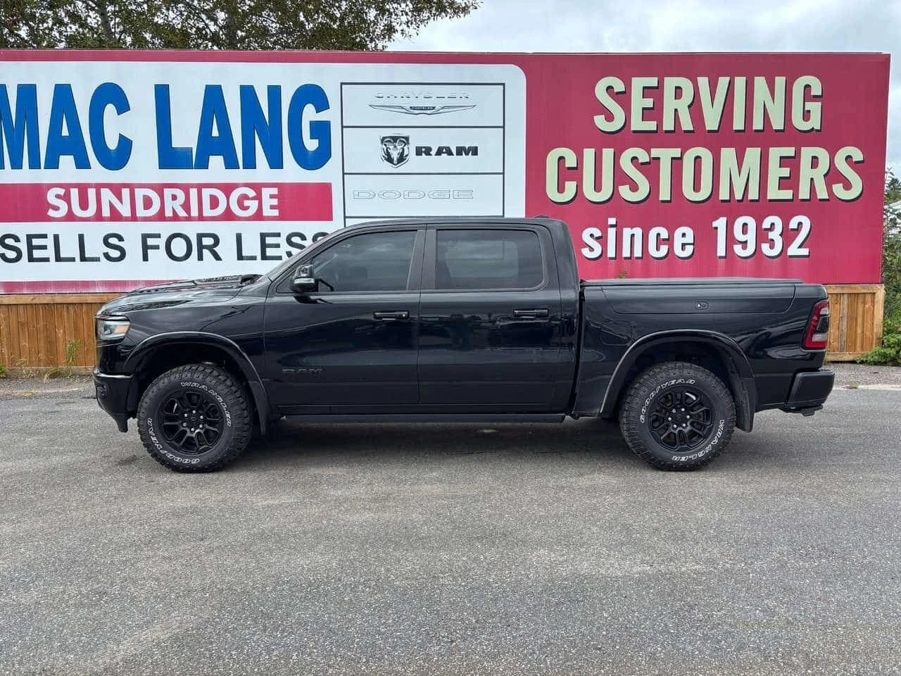 Dodge RAM 1500 Limited/360/DIS/H&K/ОБДУХВАНЕ/RAM BOX / ФИКС ЦЕНА , снимка 2 - Автомобили и джипове - 54619599