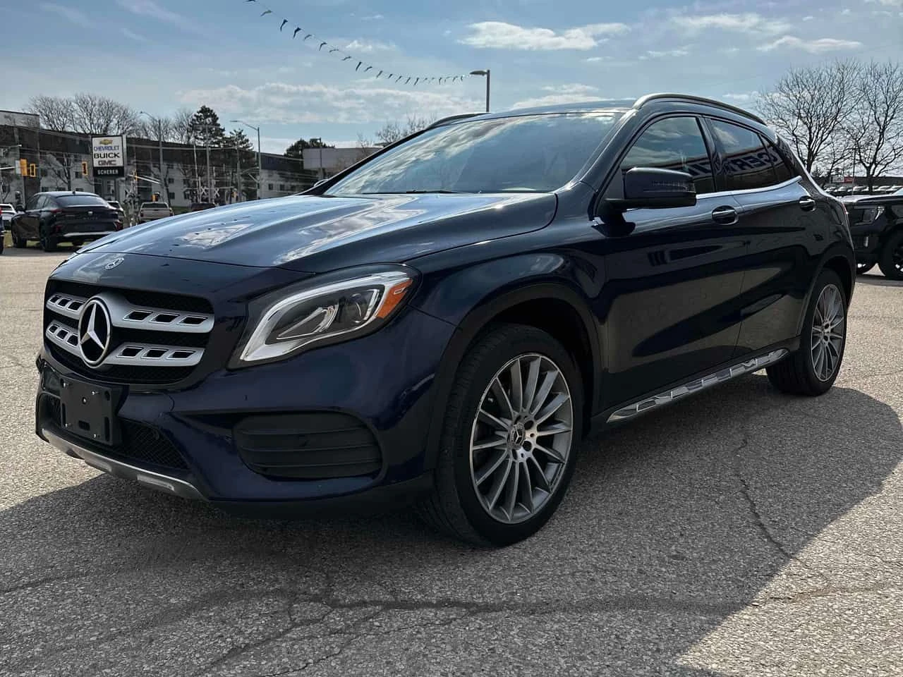 Mercedes-Benz GLA 250 4MATIC/ПАНОРАМА/ПОДГРЕВИ