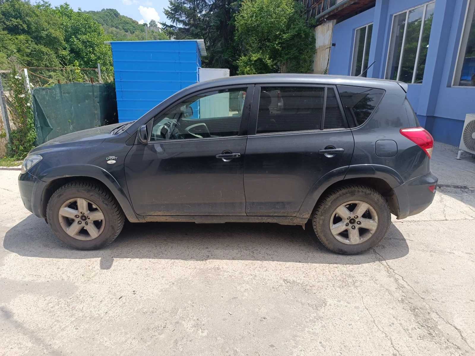 Toyota Rav4 2.2 D cat 177, снимка 9 - Автомобили и джипове - 55102152