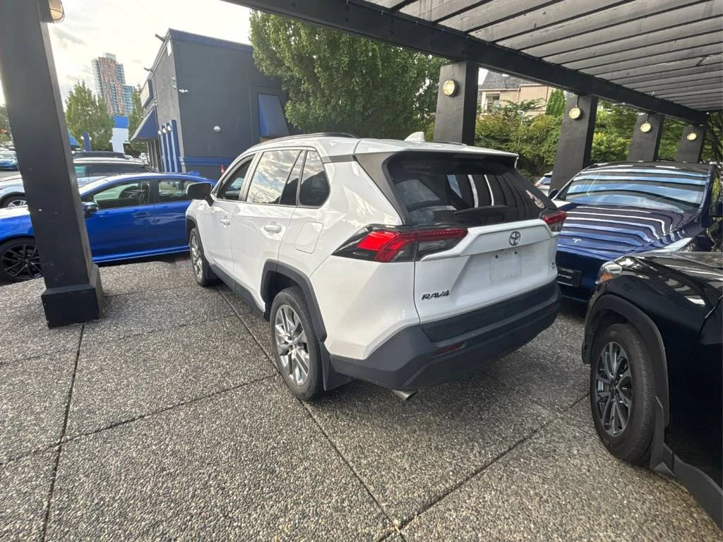 Toyota Rav4 XLE * CARFAX* ОПЦИЯ ЗА ФИНАНСИРАНЕ* , снимка 6 - Автомобили и джипове - 55951057