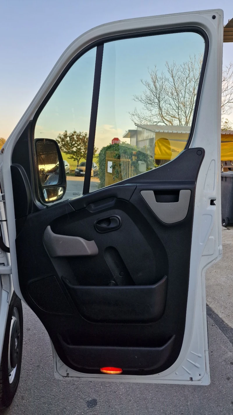 Renault Master 2.3DCI , снимка 16 - Бусове и автобуси - 47838564