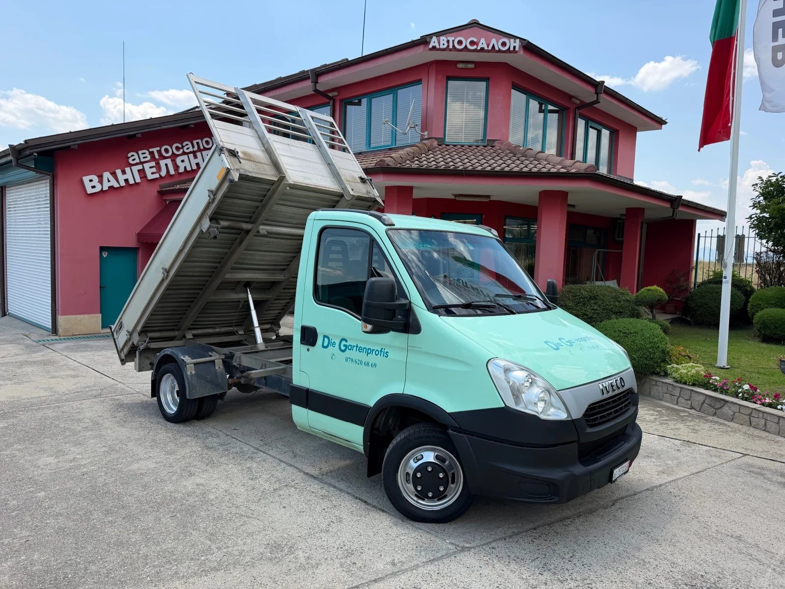 Iveco Daily 35C13* Euro5b* Тристранен самосвал, снимка 11 - Бусове и автобуси - 55331569