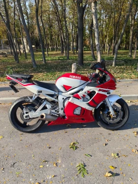  Yamaha YZF-R6