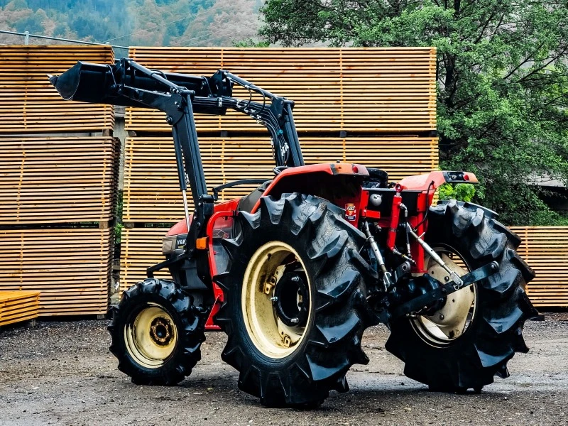 Трактор Yanmar 700 МОТО ЧАСА , снимка 2 - Селскостопанска техника - 45251011