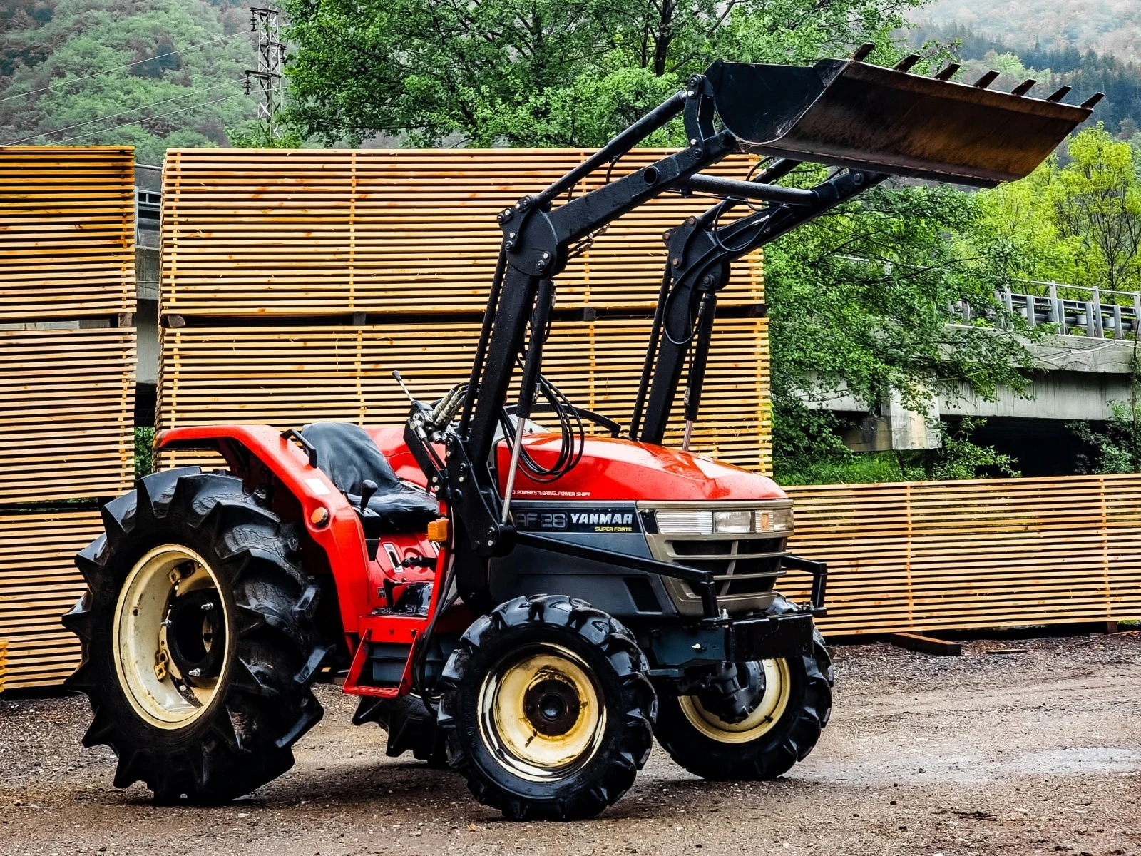 Трактор Yanmar 700 МОТО ЧАСА  - изображение 3