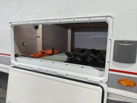 Каравана Burstner Premio Life, снимка 13