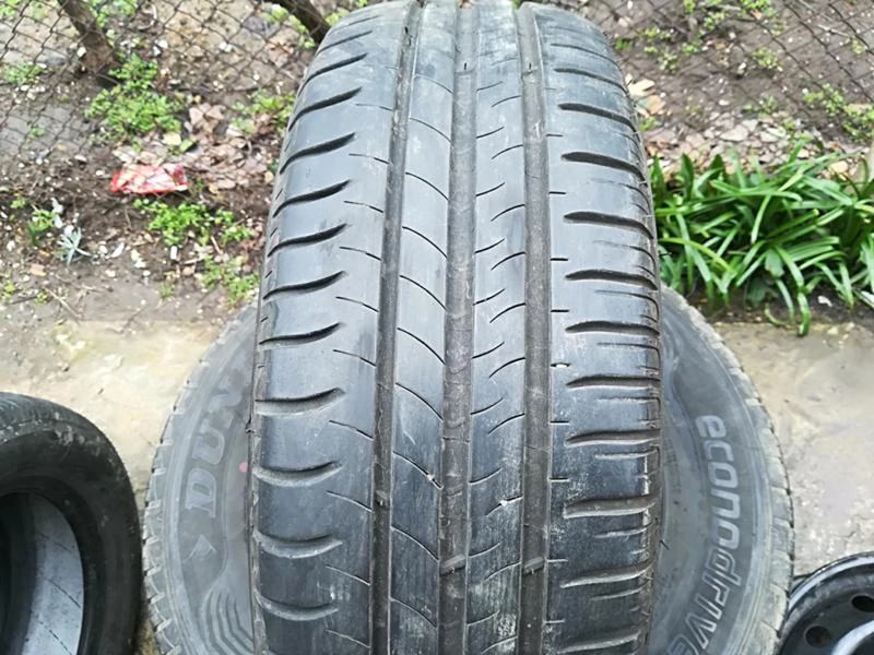 Гуми Летни 195/60R15, снимка 1 - Гуми и джанти - 26215964