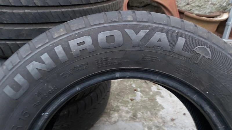 Гуми Летни 205/65R15, снимка 4 - Гуми и джанти - 27726112