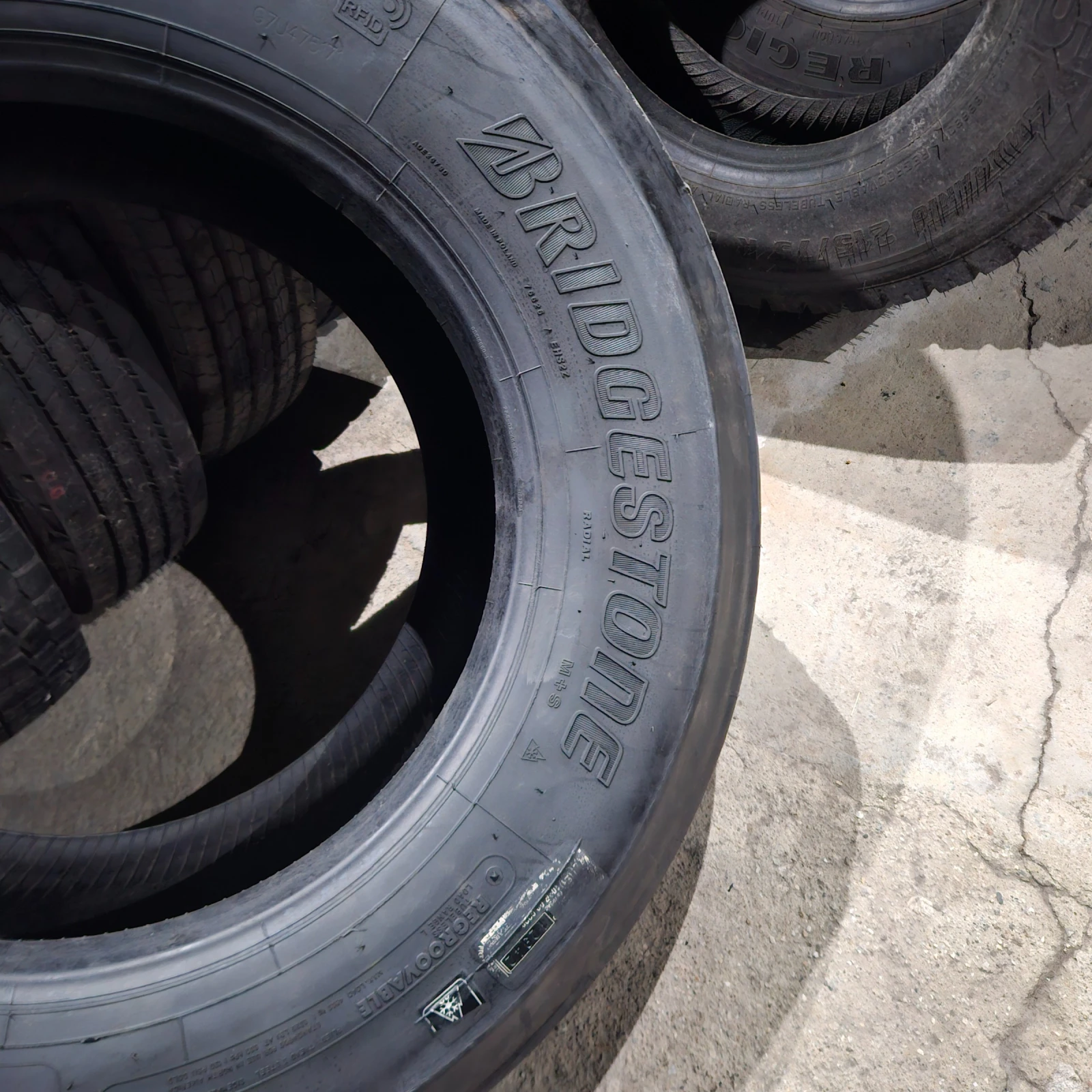 Гуми Всесезонни 385/55R22.5, снимка 12 - Гуми и джанти - 50488409
