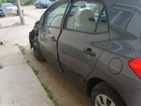 Toyota Auris 1.4D4D, снимка 6