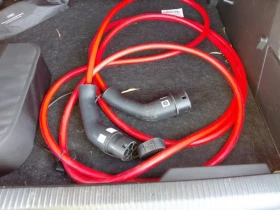 Peugeot 2008 50 kWh Allure Pack, снимка 8