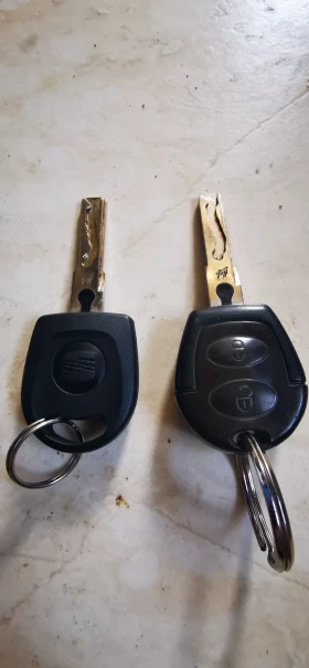 Seat Leon - 2000 € / 3911.66 лв. - 37950166 5