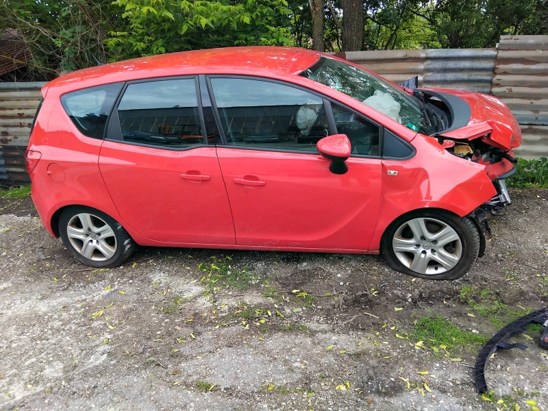 Opel Meriva 1.4 100к.с., снимка 4 - Автомобили и джипове - 45777566