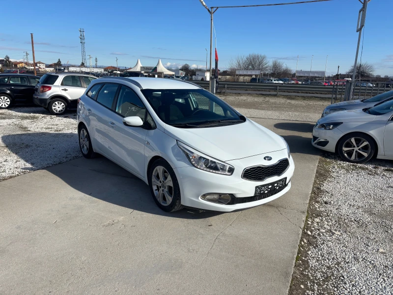 Kia Ceed 1.6crdi Kamera Led , снимка 2 - Автомобили и джипове - 48554382