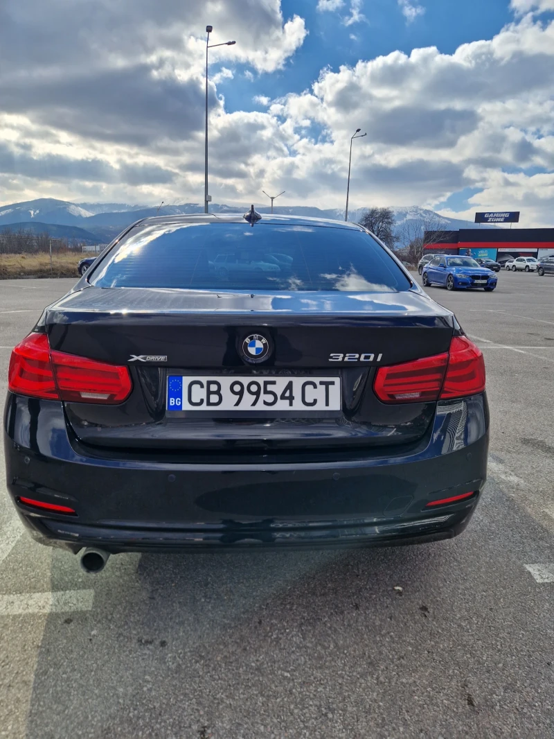 BMW 320, снимка 8 - Автомобили и джипове - 49472527