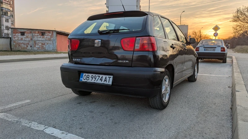 Seat Ibiza, снимка 3 - Автомобили и джипове - 49419355