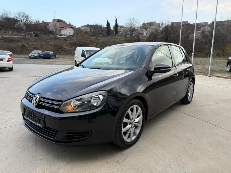 VW Golf, снимка 1 - Автомобили и джипове - 49522051