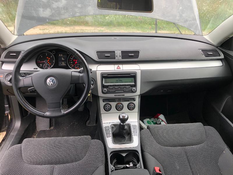 VW Passat 2.0tdi CBDC airbag OK, снимка 7 - Автомобили и джипове - 45089979