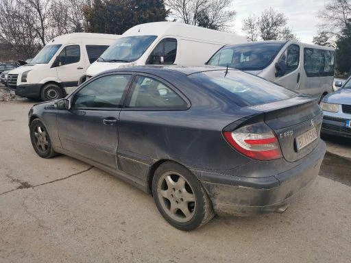 Mercedes-Benz C 220 2бр 2.2CDI 150К.С. 143к.с., снимка 2 - Автомобили и джипове - 27932377