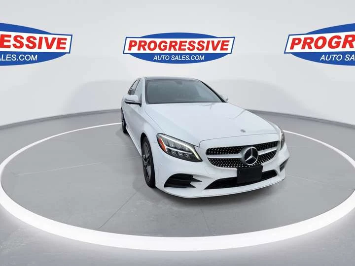 Mercedes-Benz C 300 C 300 4Matic, снимка 2 - Автомобили и джипове - 53770764