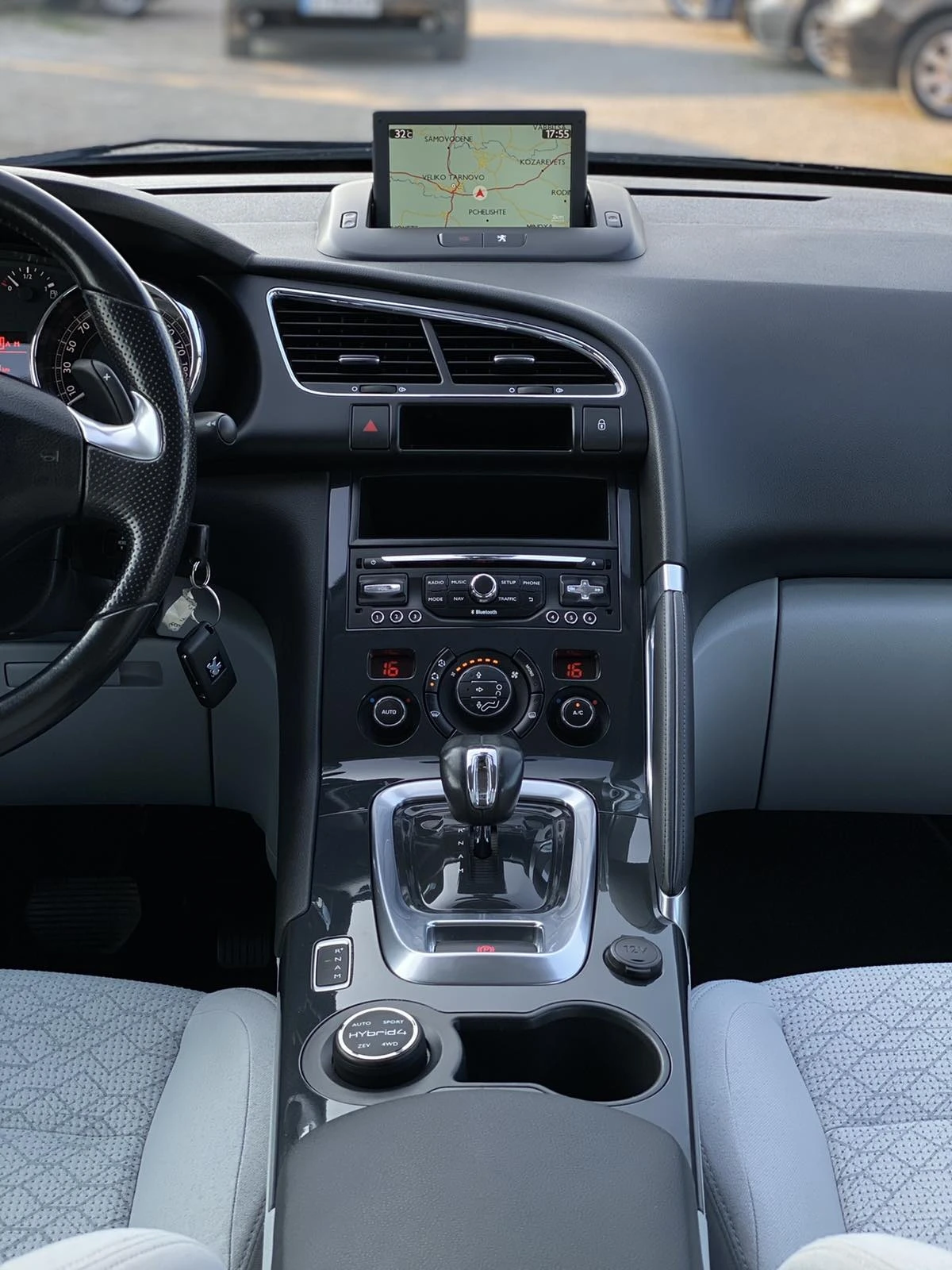 Peugeot 3008 2.0 HYBRID, NAVI | Mobile.bg   13