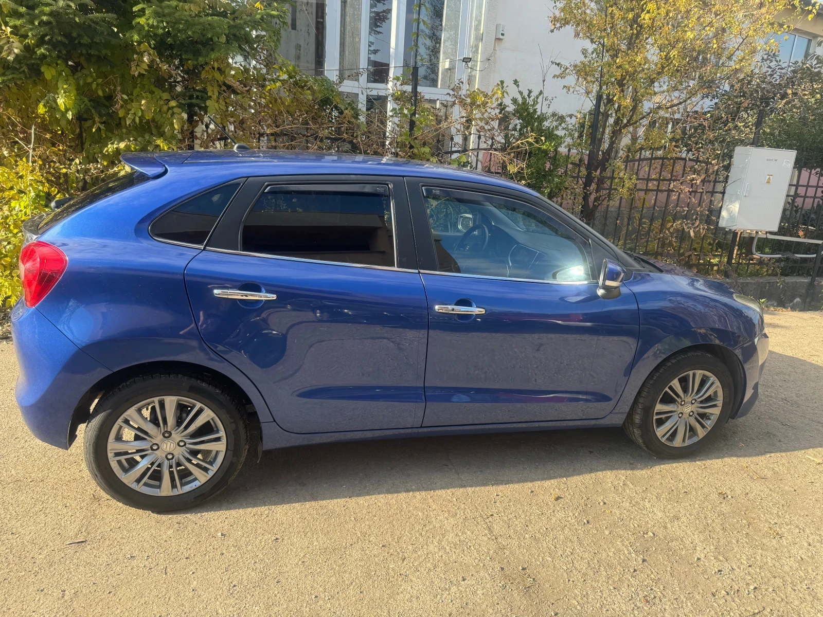 Suzuki Baleno GLX 1.0 Turbo 112 к. - изображение 2