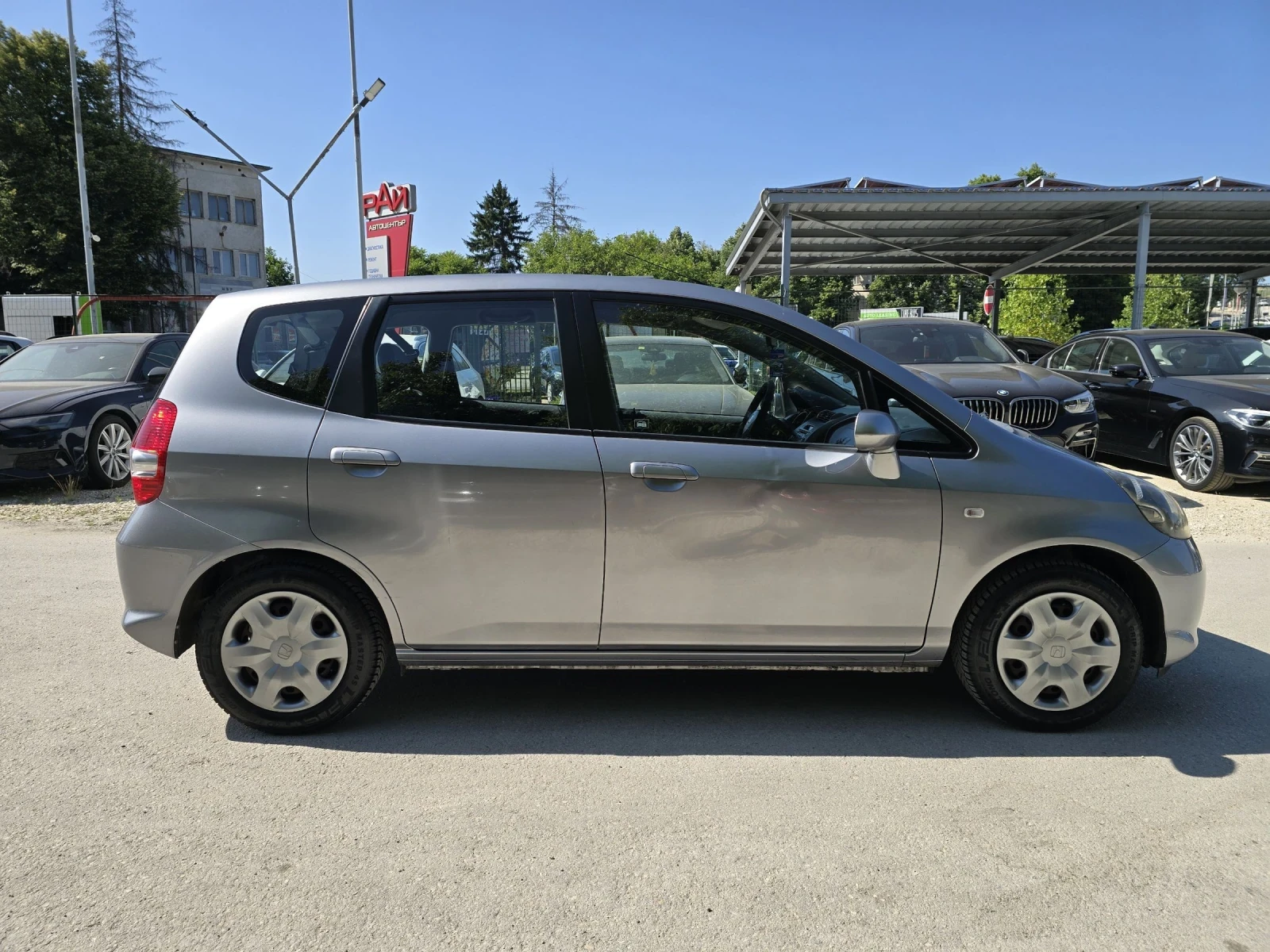 Honda Jazz 1.2i-DSi 78к.с Газ - изображение 8