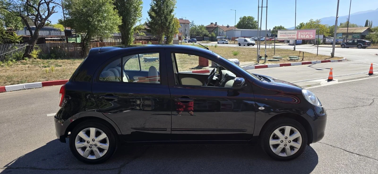 Nissan Micra НАВИГАЦИЯ-105 ХИЛ. КМ РЕАЛНИ-ПЕРФЕКТНА - изображение 6