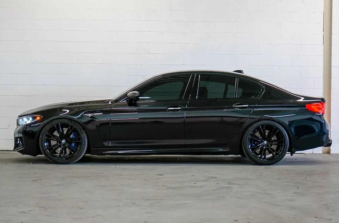 BMW M5 Carbon Roof * * CARFAX * * АВТО КРЕДИТ * *  - изображение 3