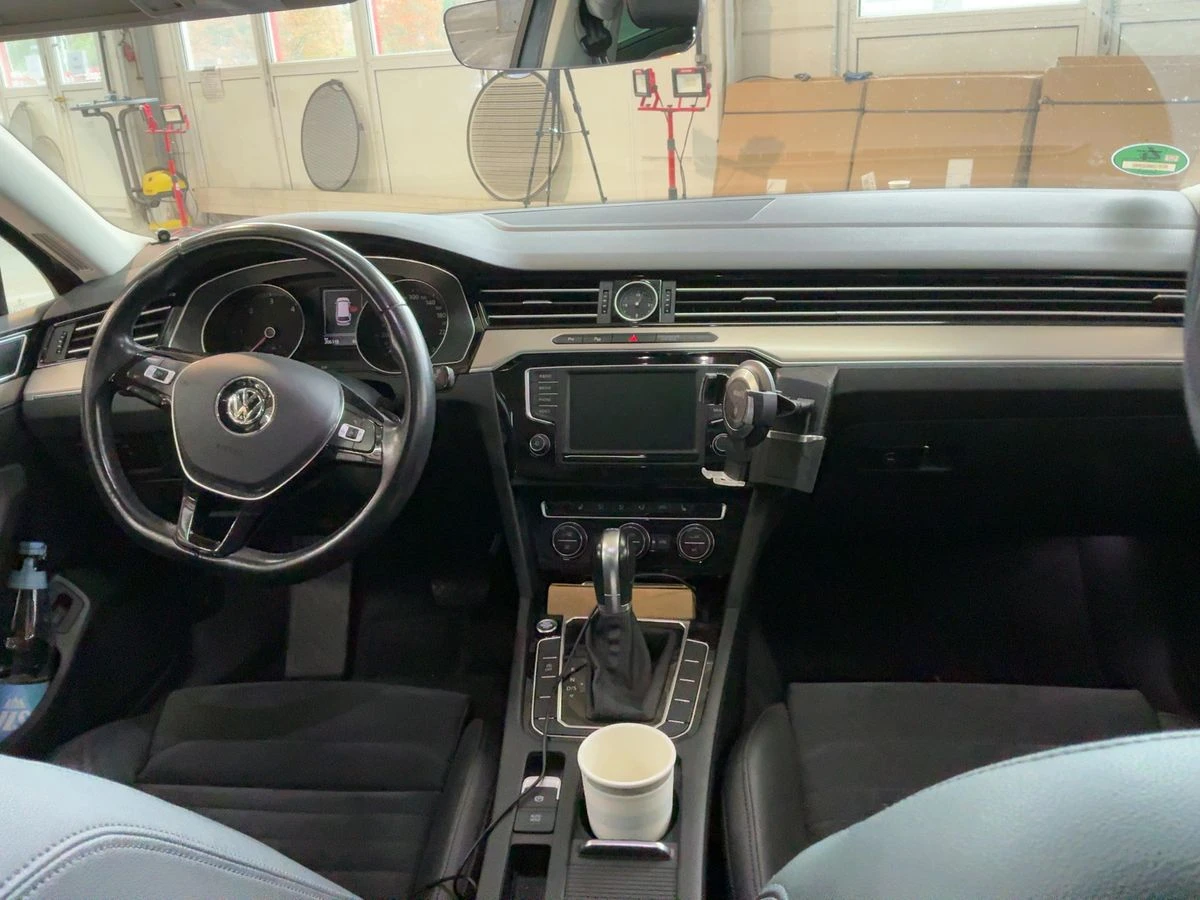 VW Passat 2.0TDI 150кс DSG * FULL LED* Keyless* PANORAMA*  - изображение 6
