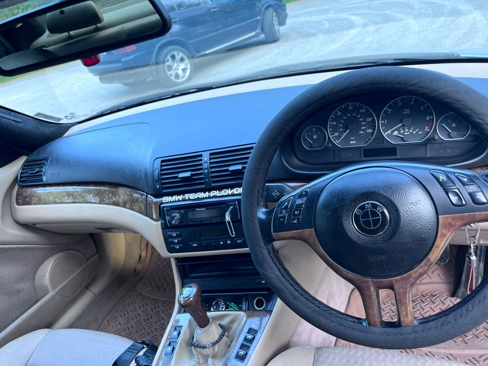 BMW 330  - изображение 6