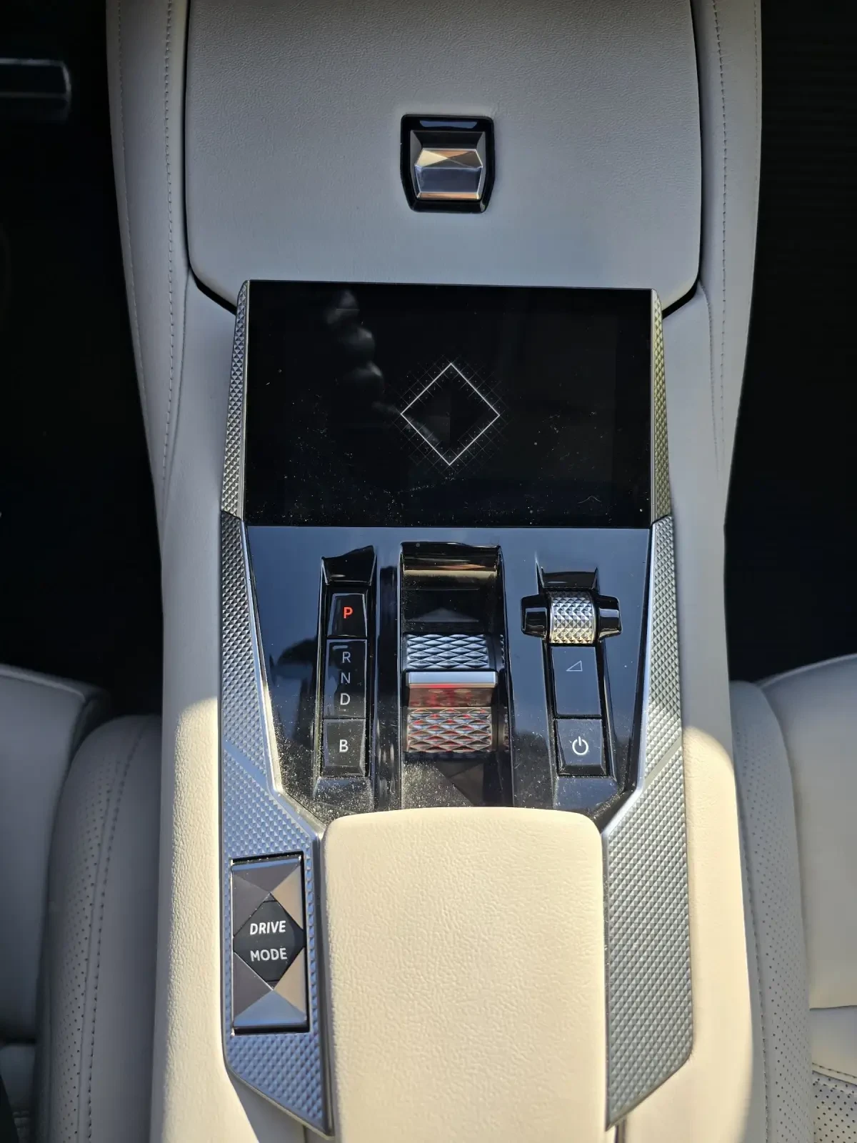 DS DS 4 4 E-Tense Hybrid 225 | Mobile.bg � ����������� 14