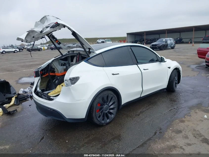 Tesla Model Y PERFORMANCE * Dual Motor* All-Wheel Drive - изображение 4