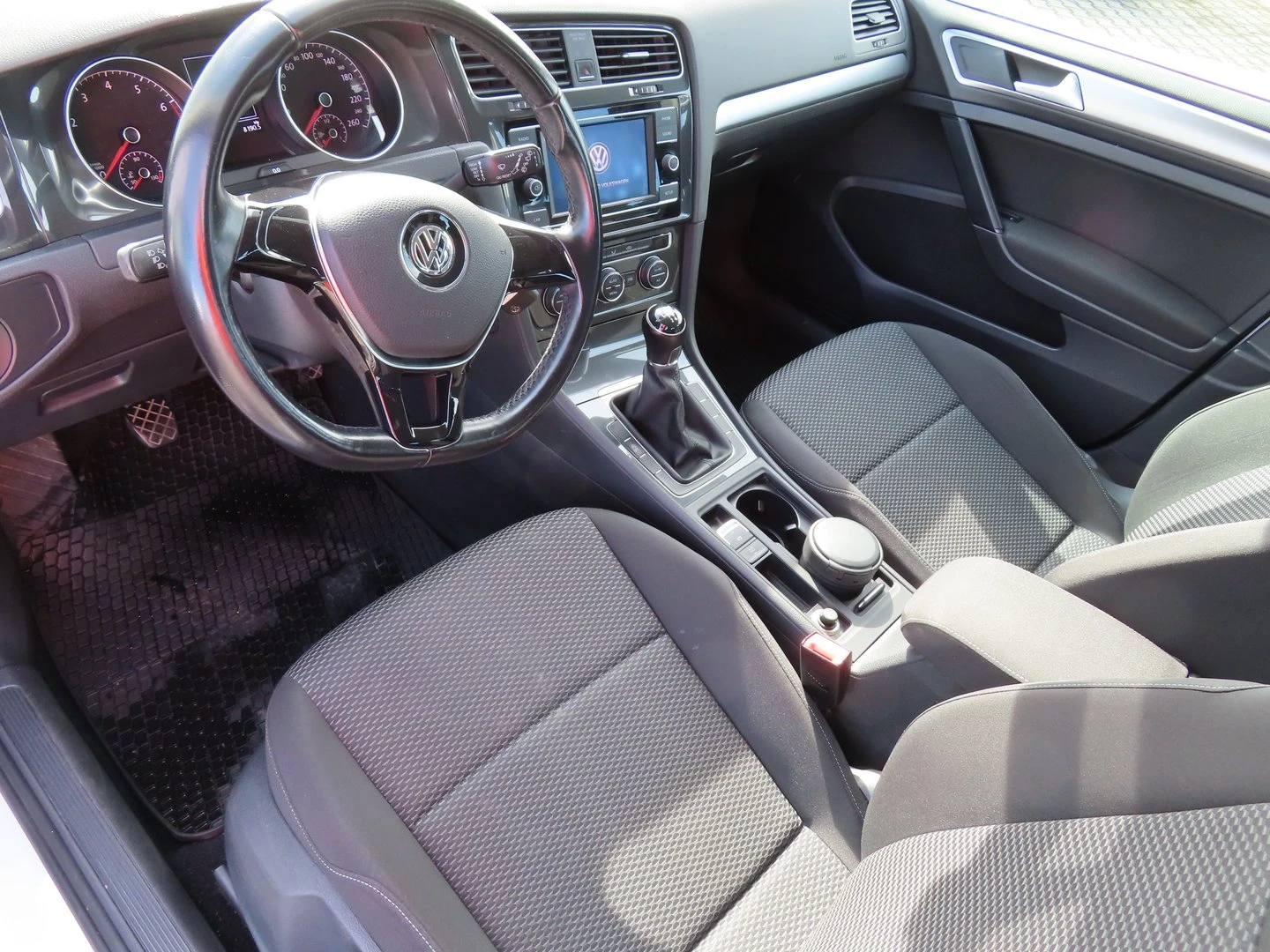 VW Golf Trendline 1.0TSI BMT | Mobile.bg � ����������� 4