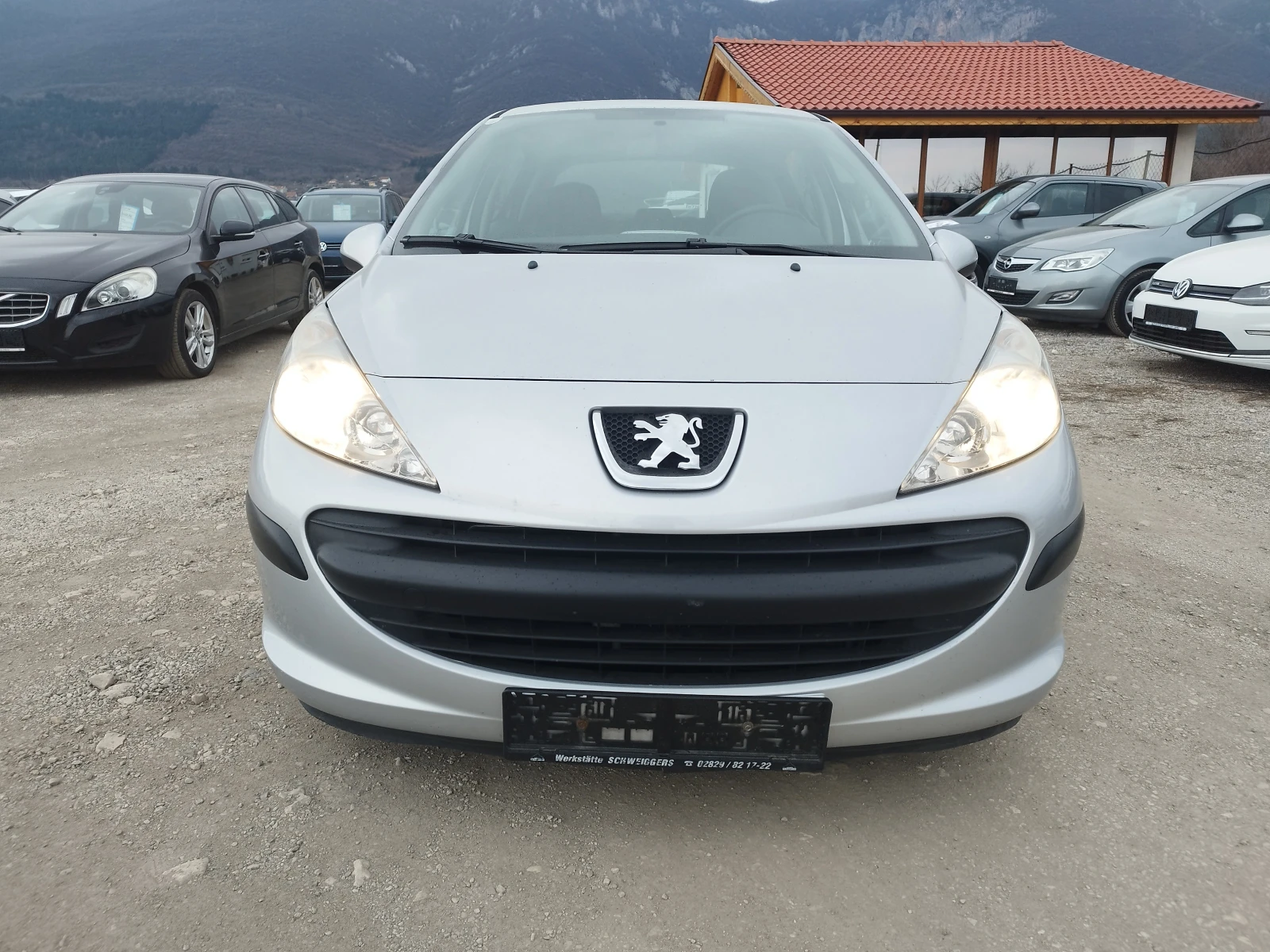 Peugeot 207 1.4i 95kc, снимка 8 - Автомобили и джипове - 53915682