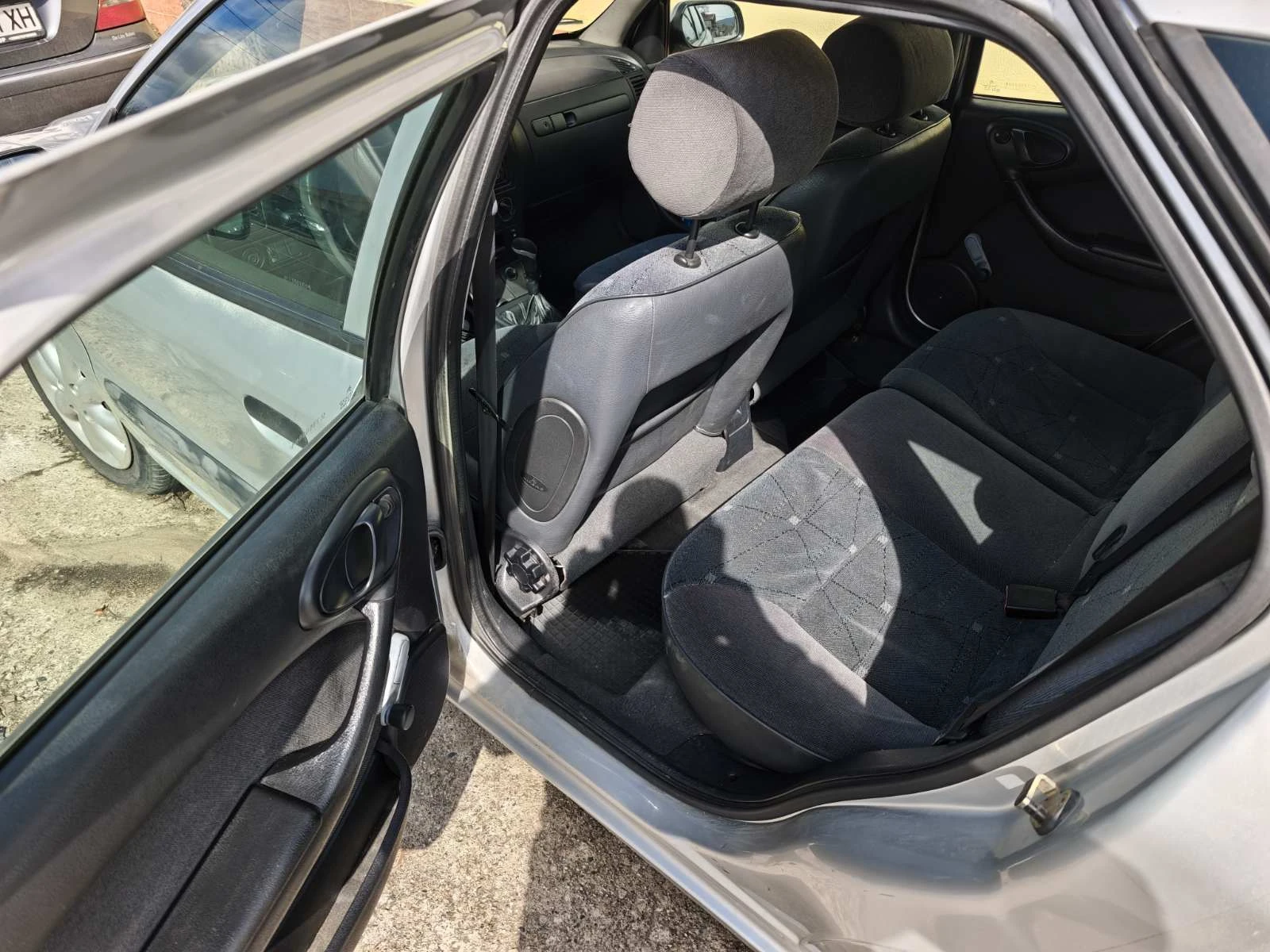 Citroen Xsara 1.9D, снимка 11 - Автомобили и джипове - 54006780