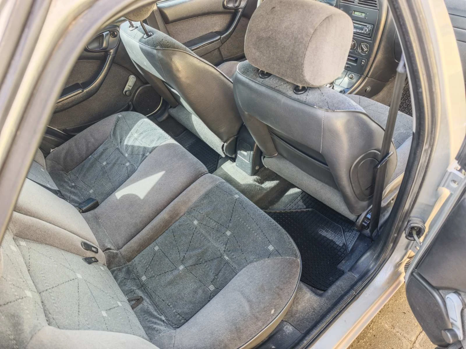 Citroen Xsara 1.9D, снимка 12 - Автомобили и джипове - 54006780