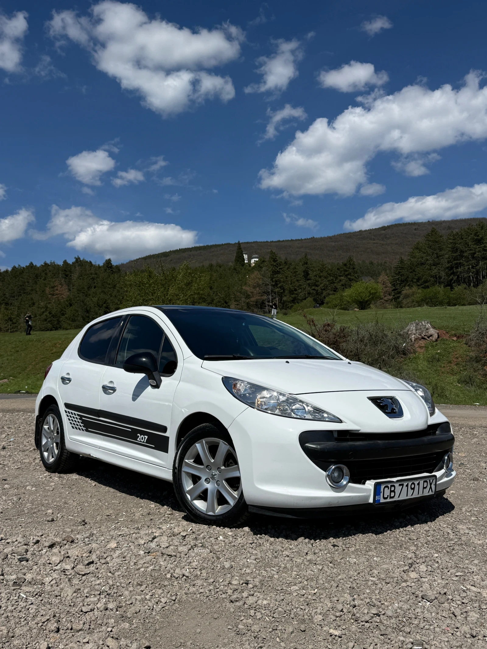 Peugeot 207 ТОП СЪСТОЯНИЕ! ОБСЛУЖЕН, ИКОНОМИЧЕН, КАЧВАШ СЕ И К