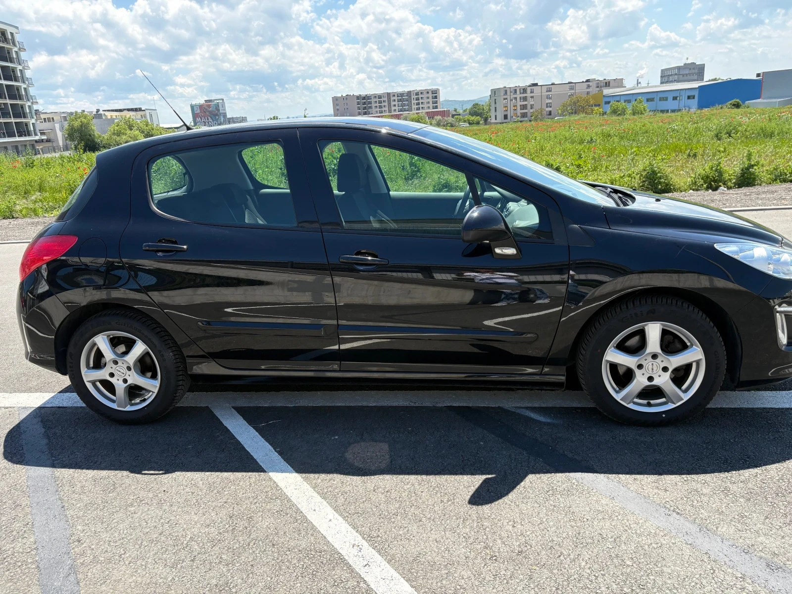 Peugeot 308 1.6 HDI, снимка 7 - Автомобили и джипове - 54575325