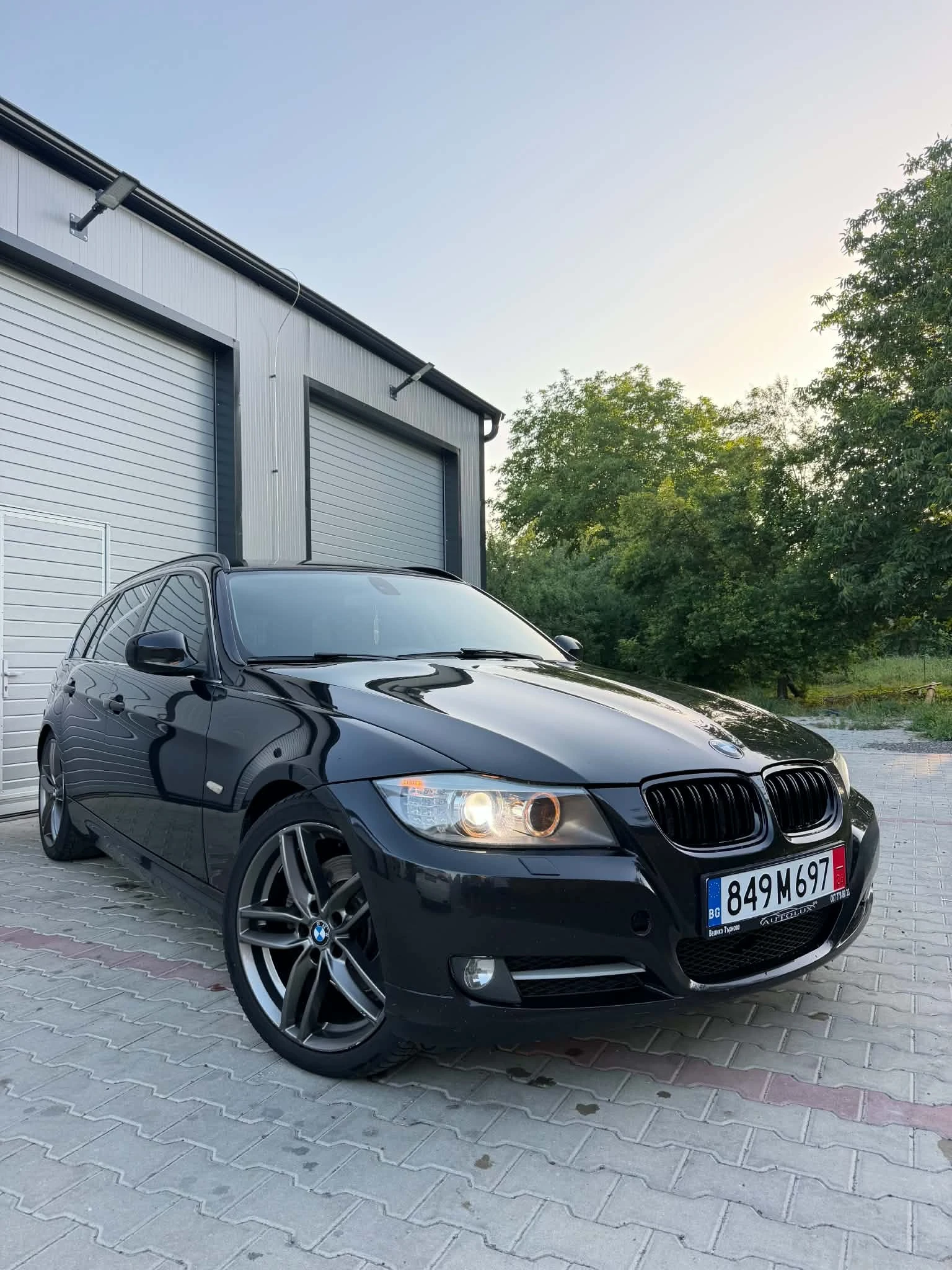 BMW 330