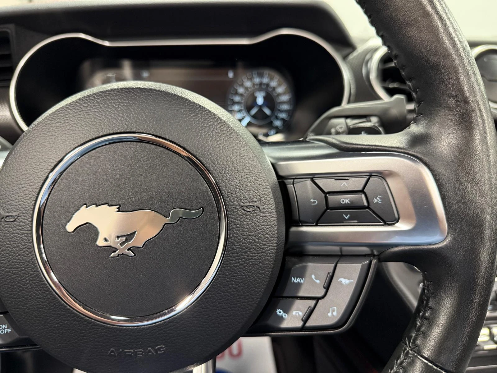 Ford Mustang GT PREMIUM / КАБРИО / CARFAX, снимка 11 - Автомобили и джипове - 54894945