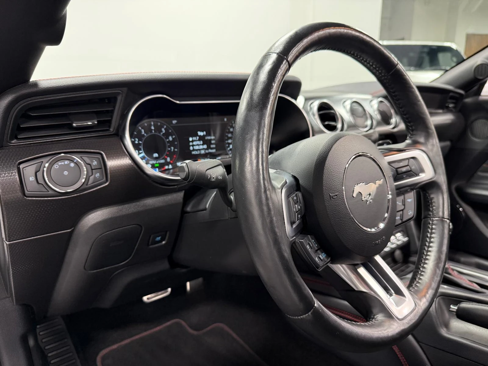 Ford Mustang GT PREMIUM / КАБРИО / CARFAX, снимка 6 - Автомобили и джипове - 54894945