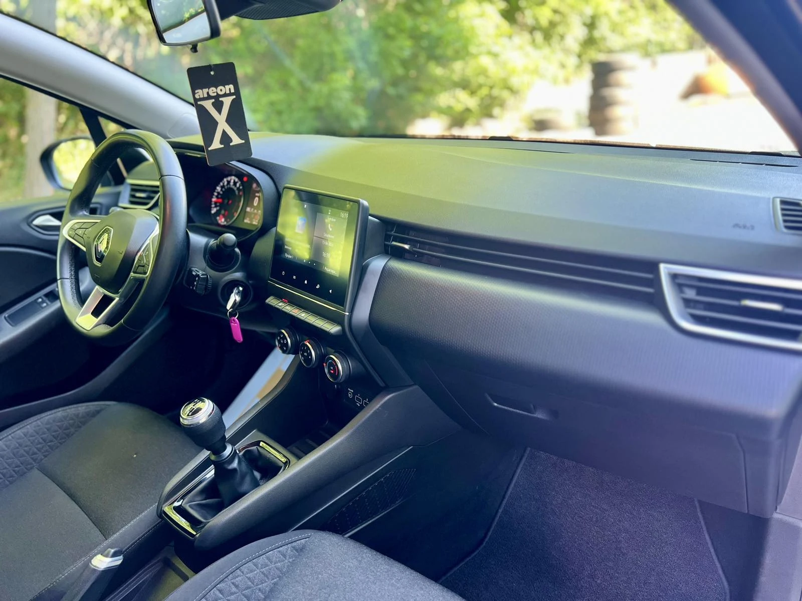 Renault Clio V 1.0 TCe / 100 �.�. / �������� | Mobile.bg � ����������� 10
