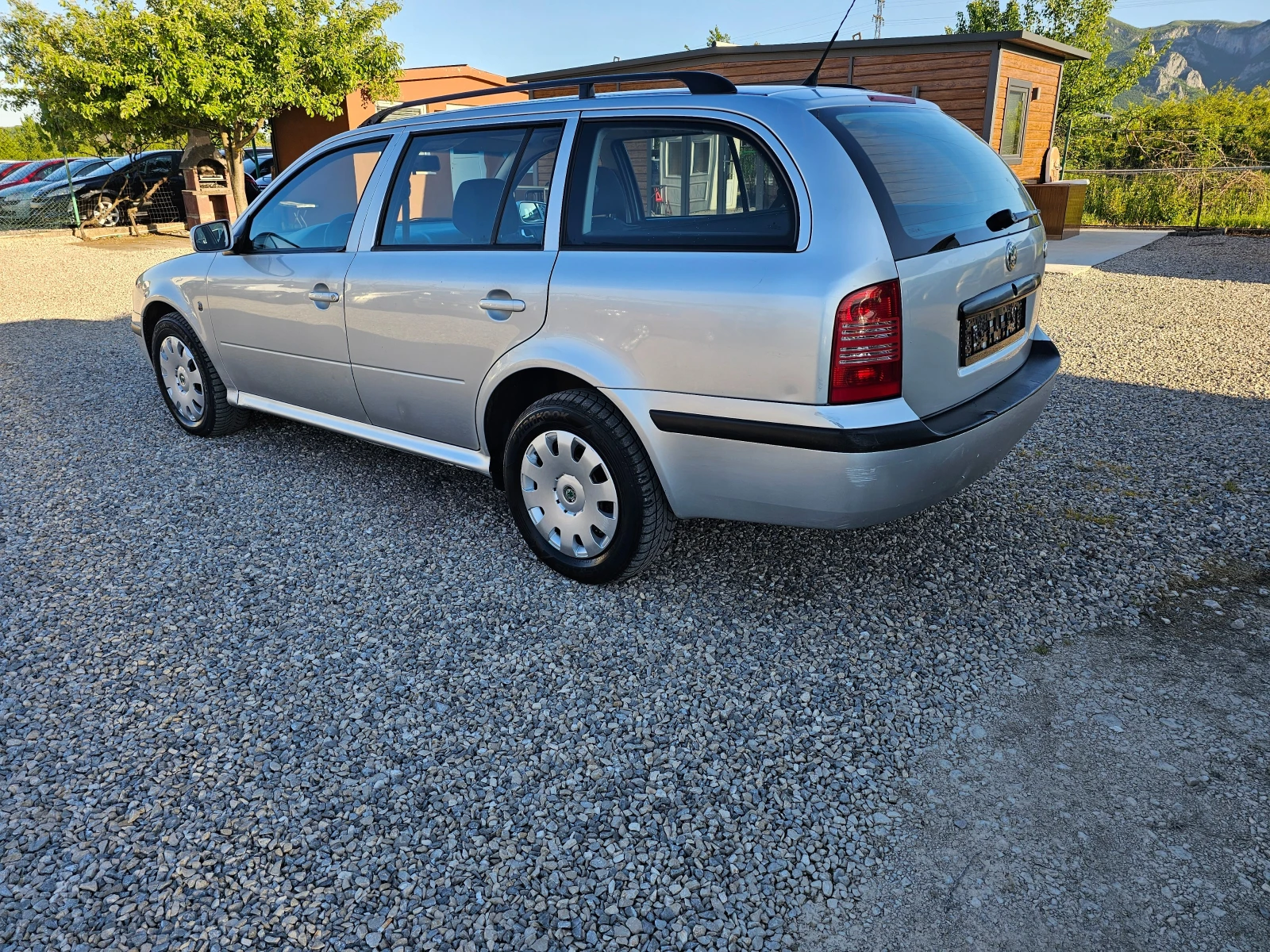 Skoda Octavia 1.9 TDI 101kc .175000km , снимка 7 - Автомобили и джипове - 54936363