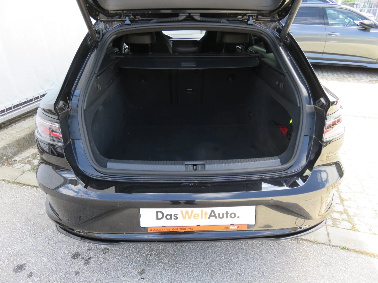 VW Arteon, снимка 7 - Автомобили и джипове - 56410167