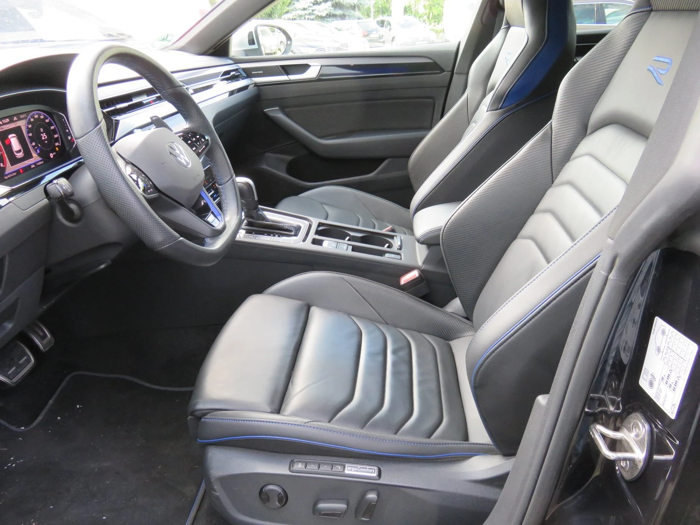 VW Arteon, снимка 4 - Автомобили и джипове - 56410167